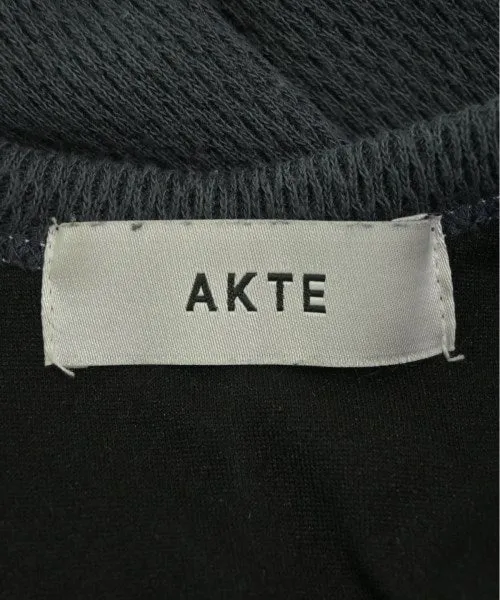 Robes AKTE