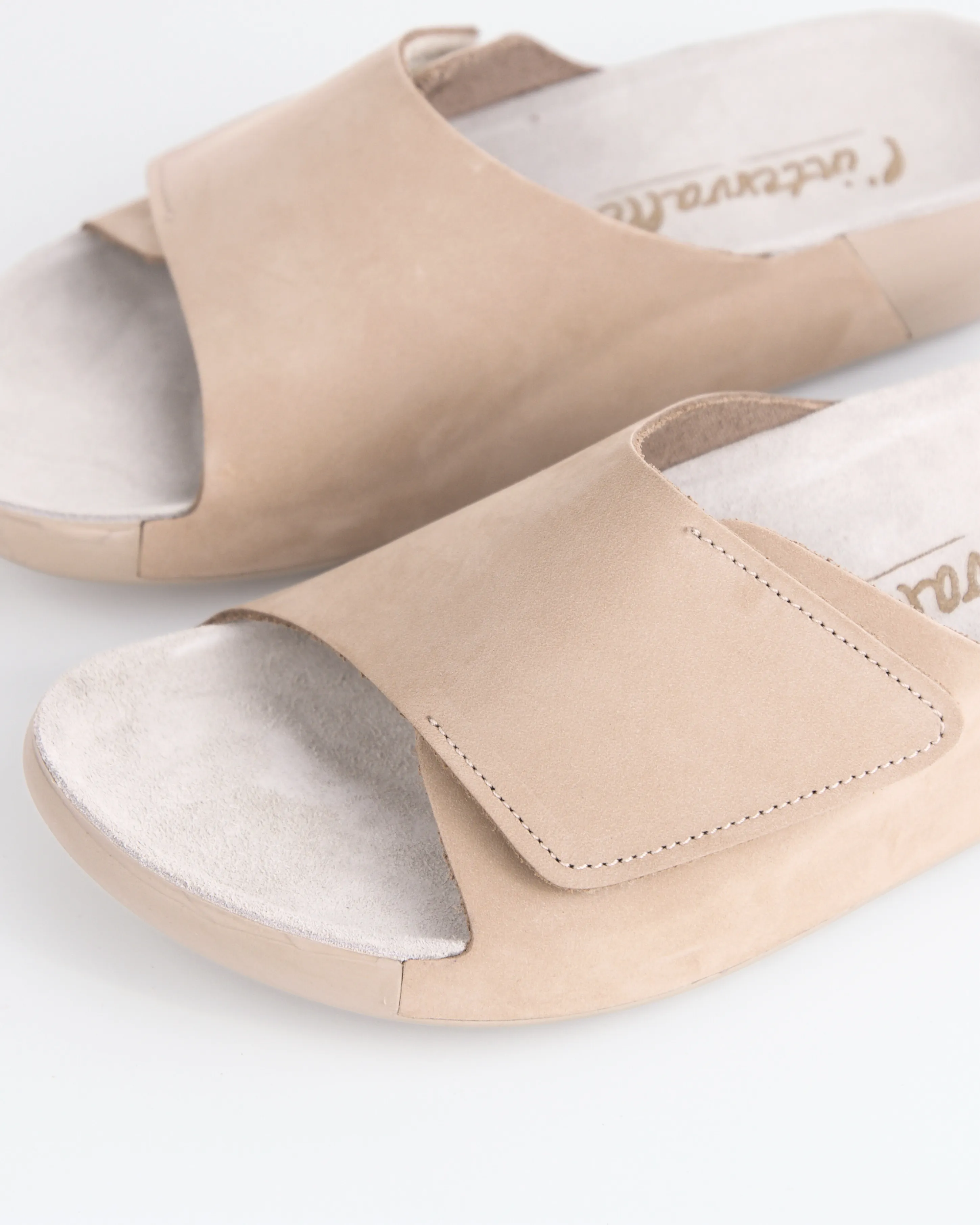 Andalousie Nubuck Taupe