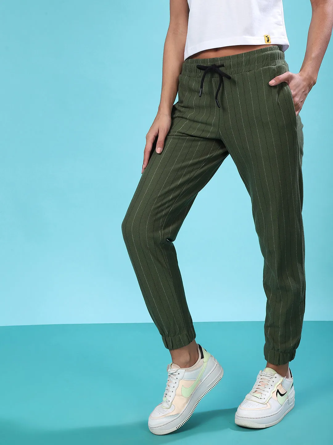 Campus Sutra Femme Joggers Actifs Élégants
