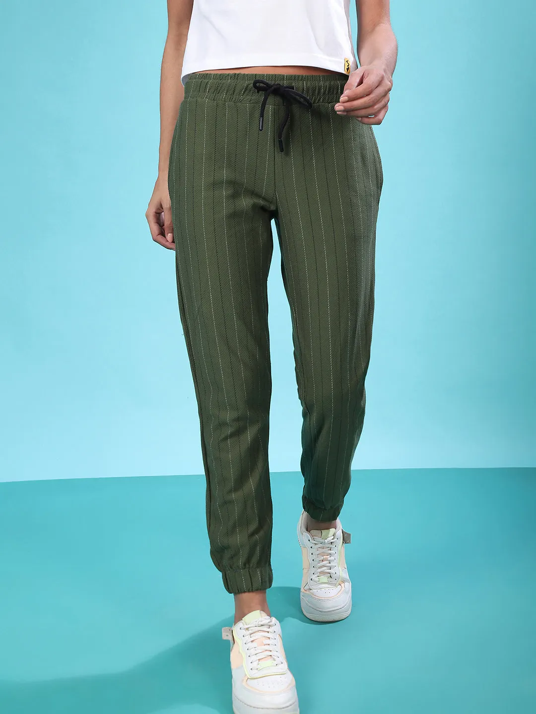 Campus Sutra Femme Joggers Actifs Élégants