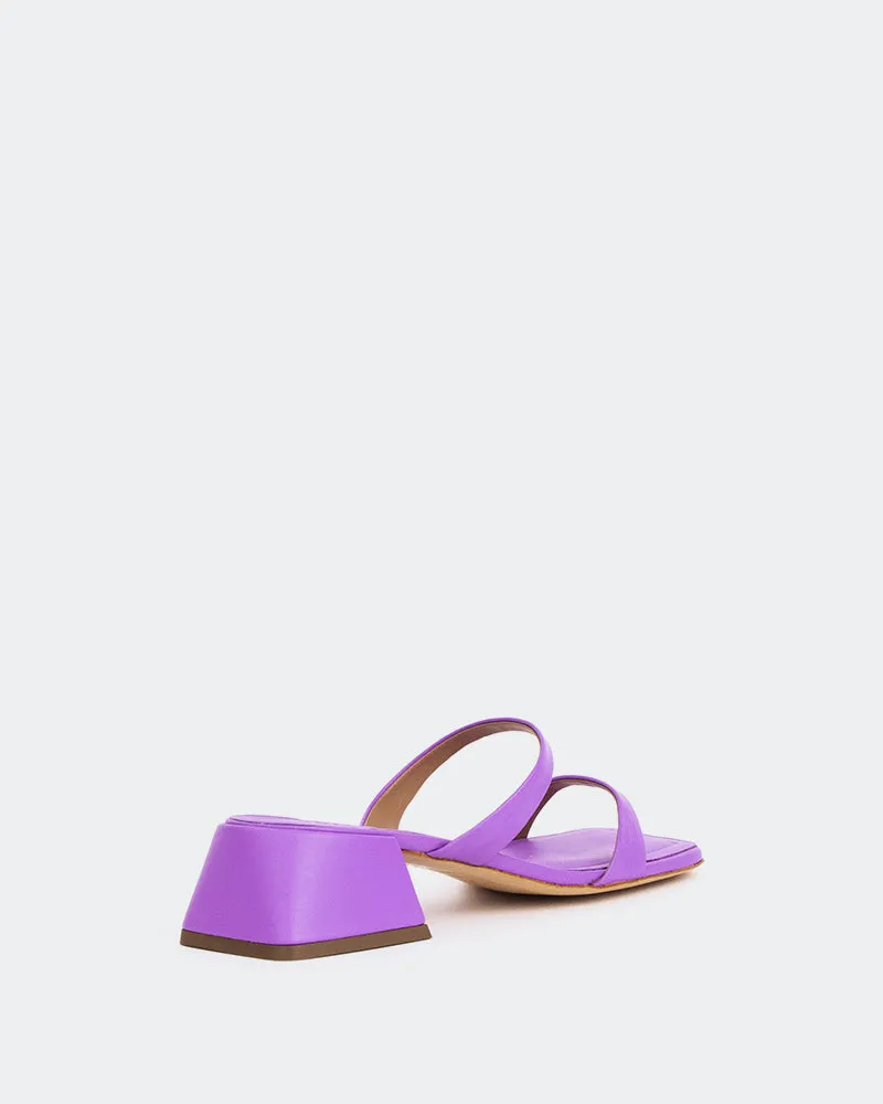 Centro, Cuir Violet