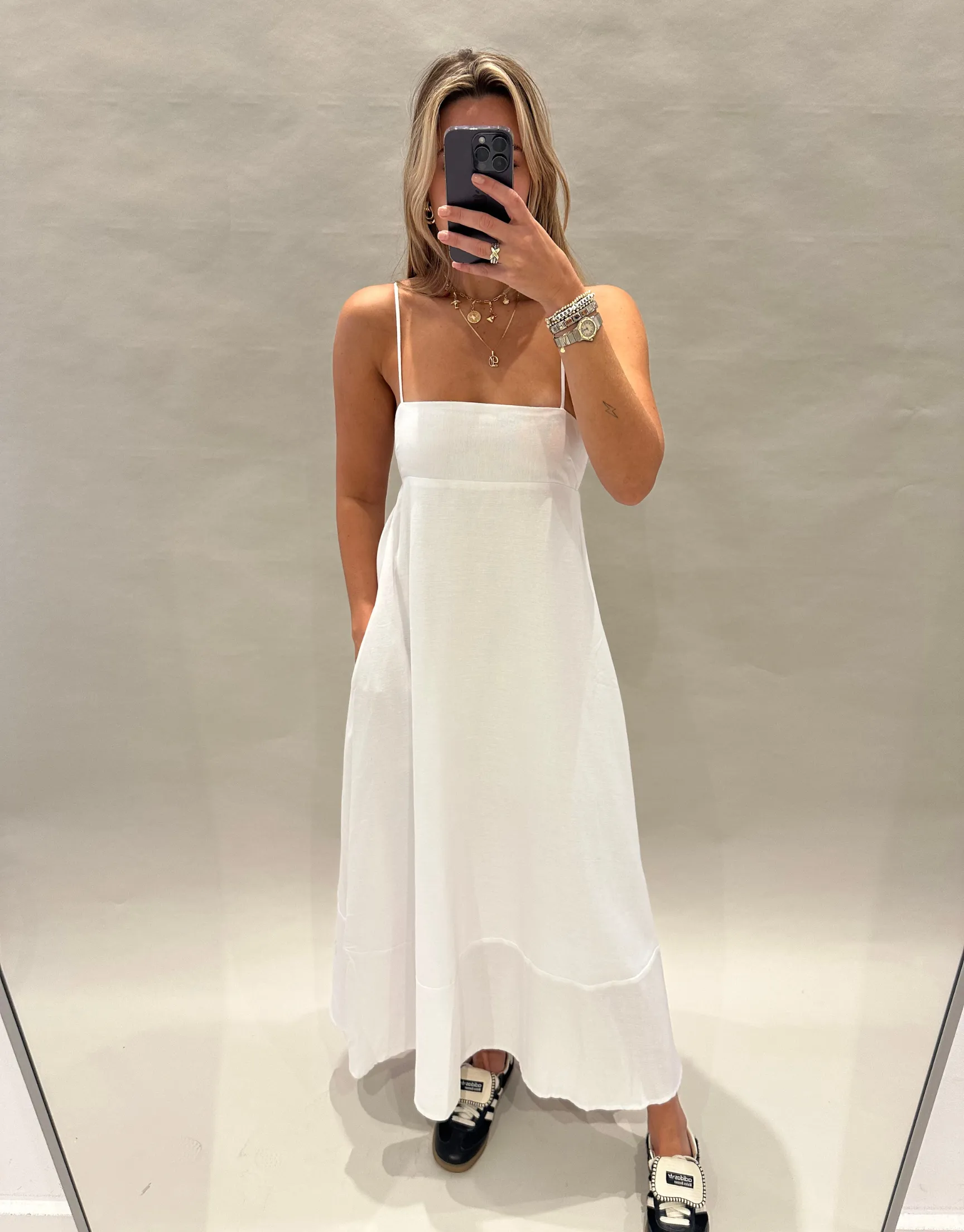 ROBE CLOVE