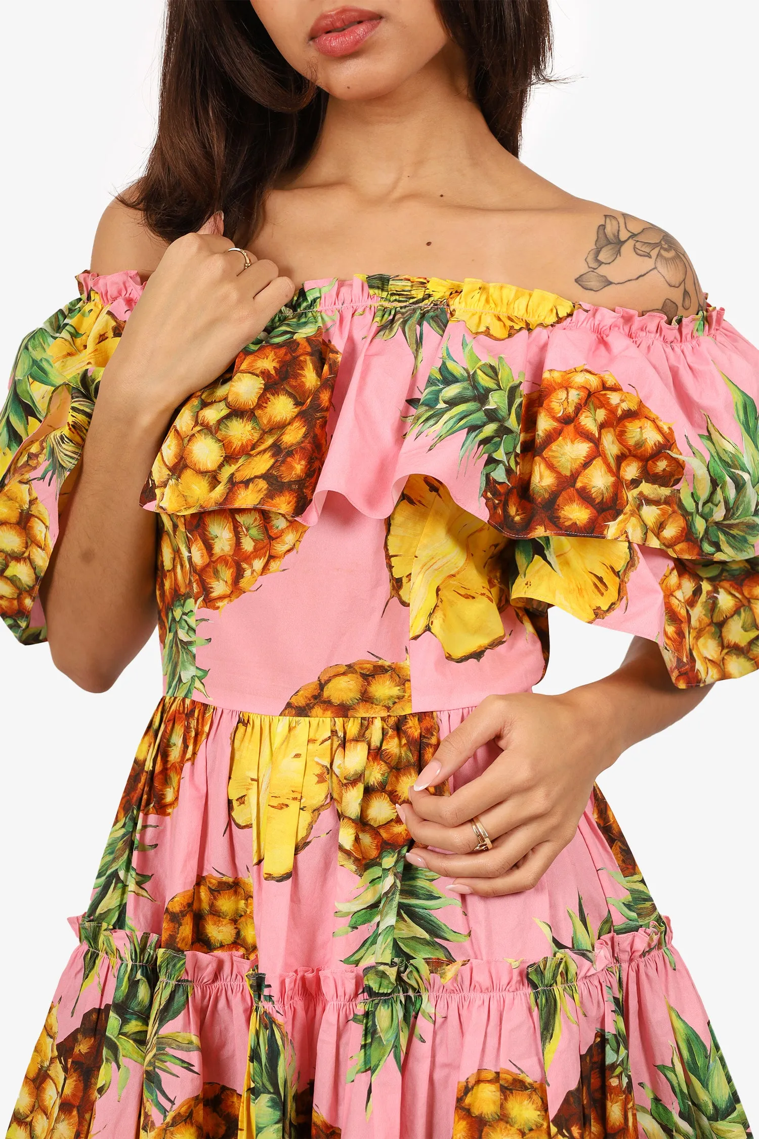 Dolce & Gabbana Robe à manches volantées imprimée ananas rose/jaune taille 40