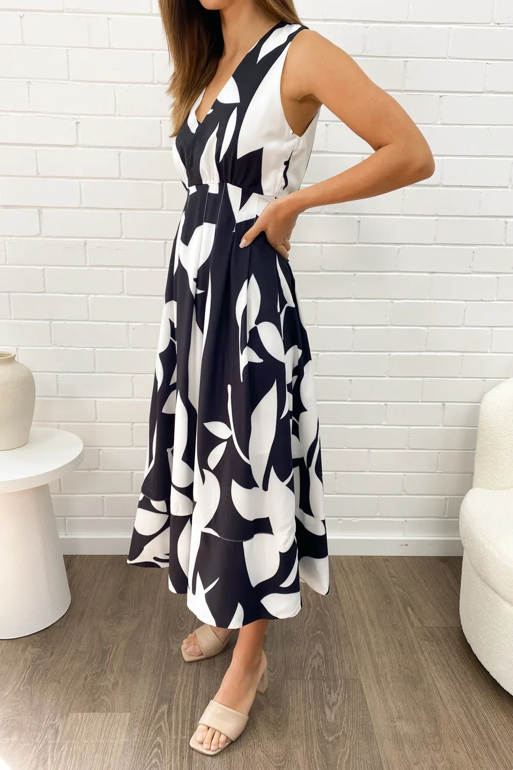 Robe Eliza