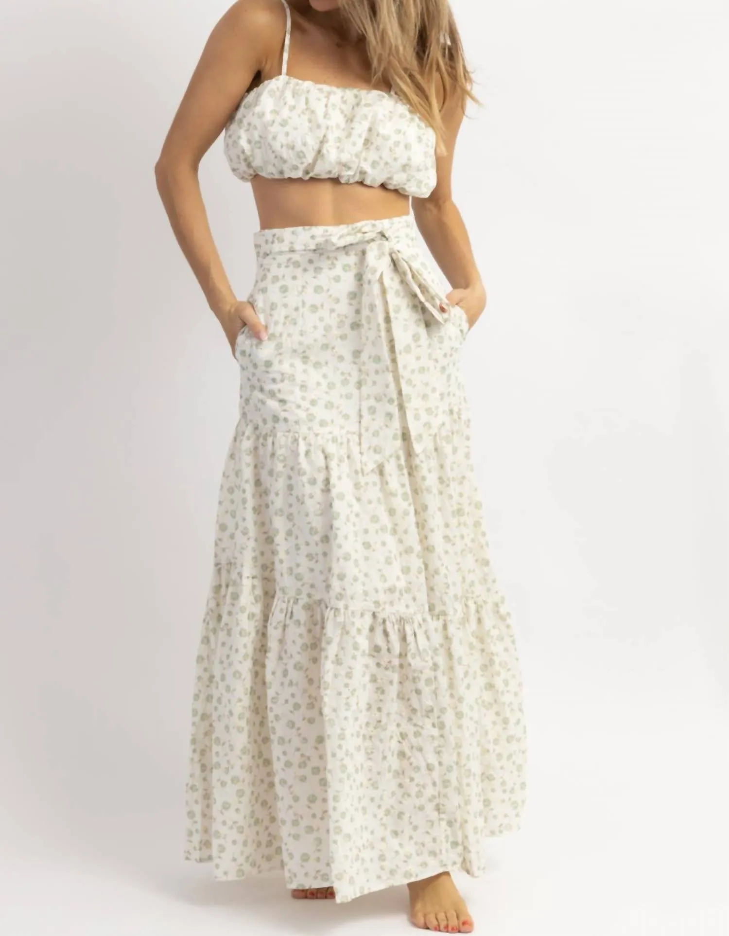 Ensemble Brodé Crop Top   Jupe En Sadie Sage