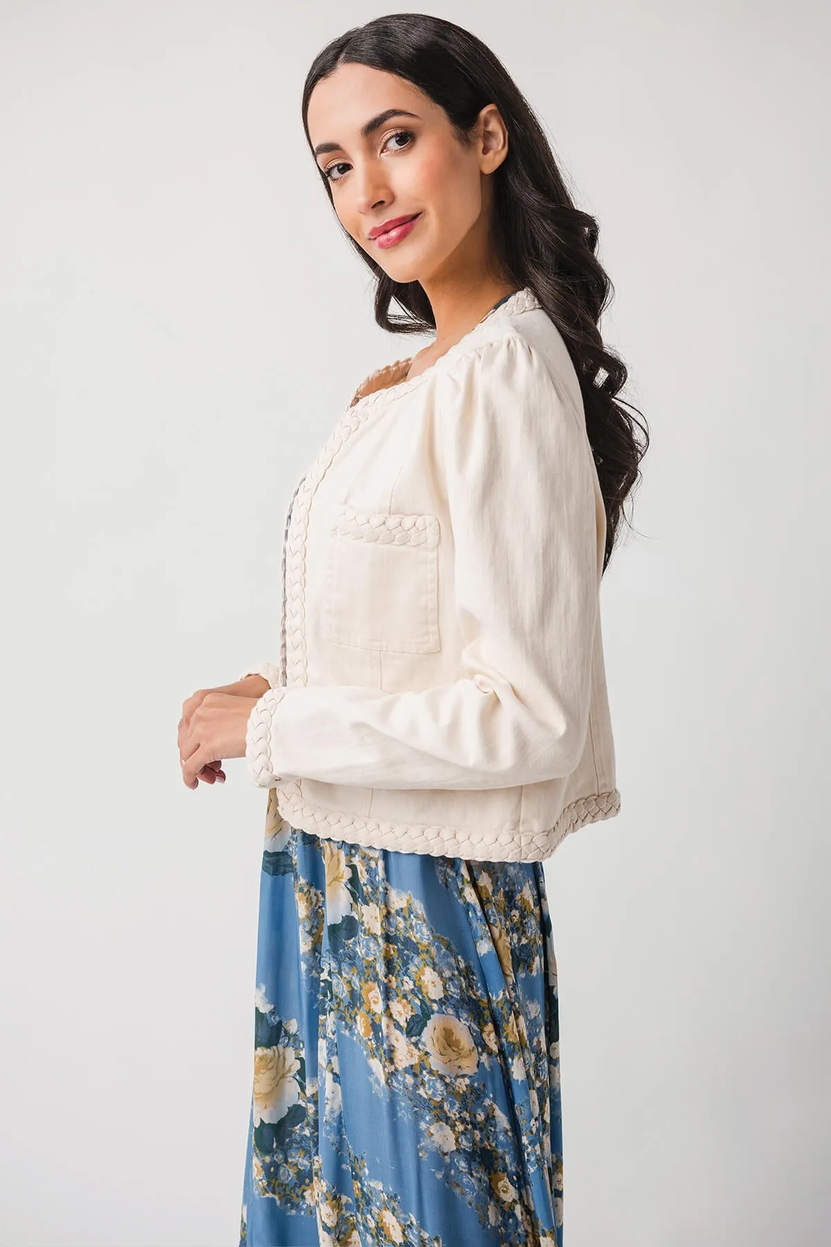 Veste en denim Fate avec passepoil tressé