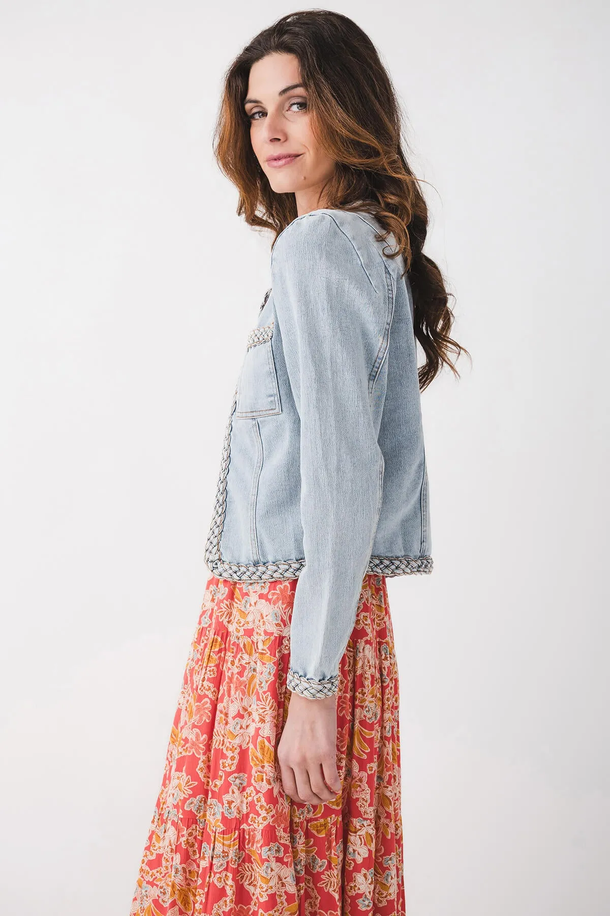 Veste en denim Fate avec passepoil tressé
