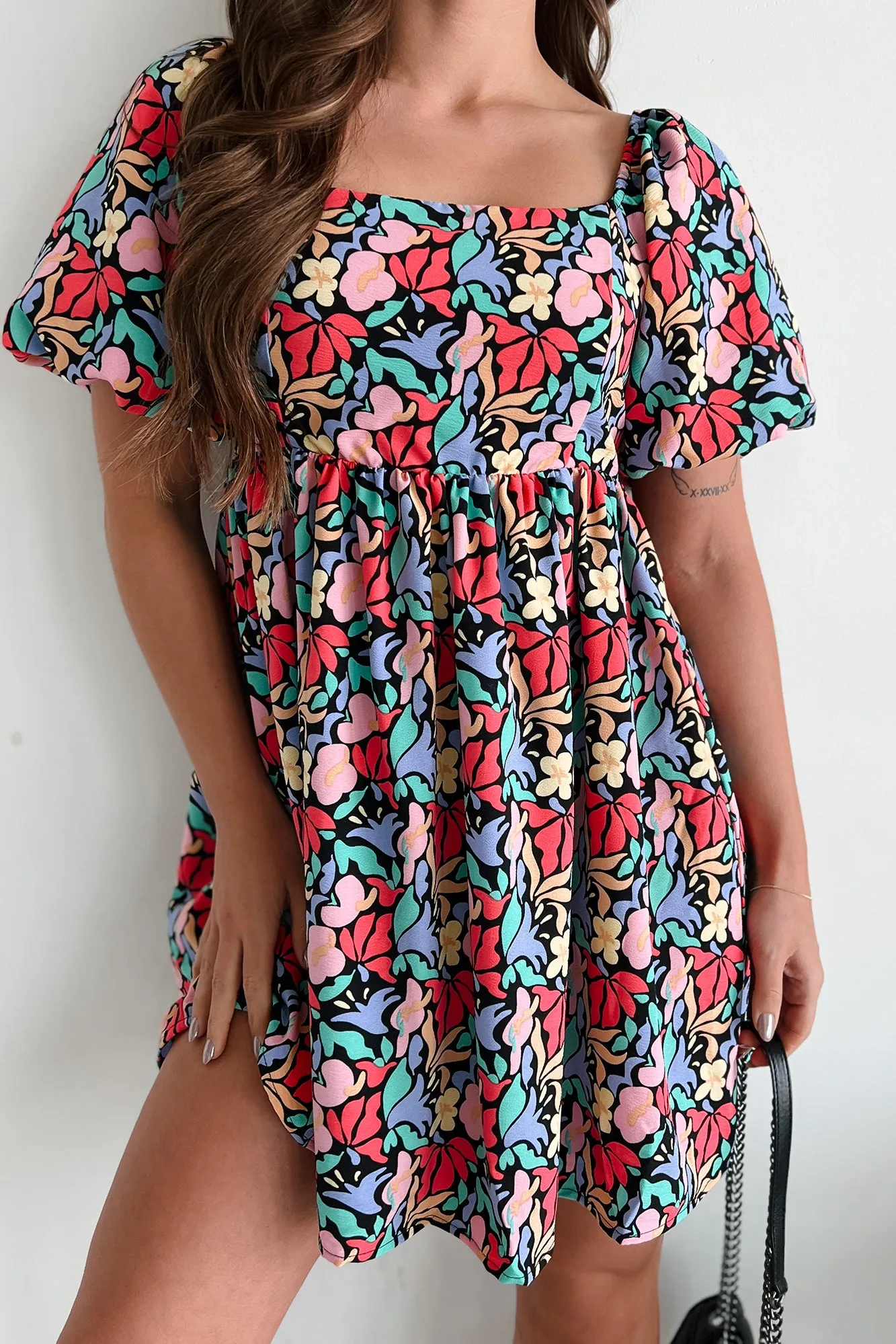 Robe mini à manches ballon Forever Remembered (Noir Multicolore)