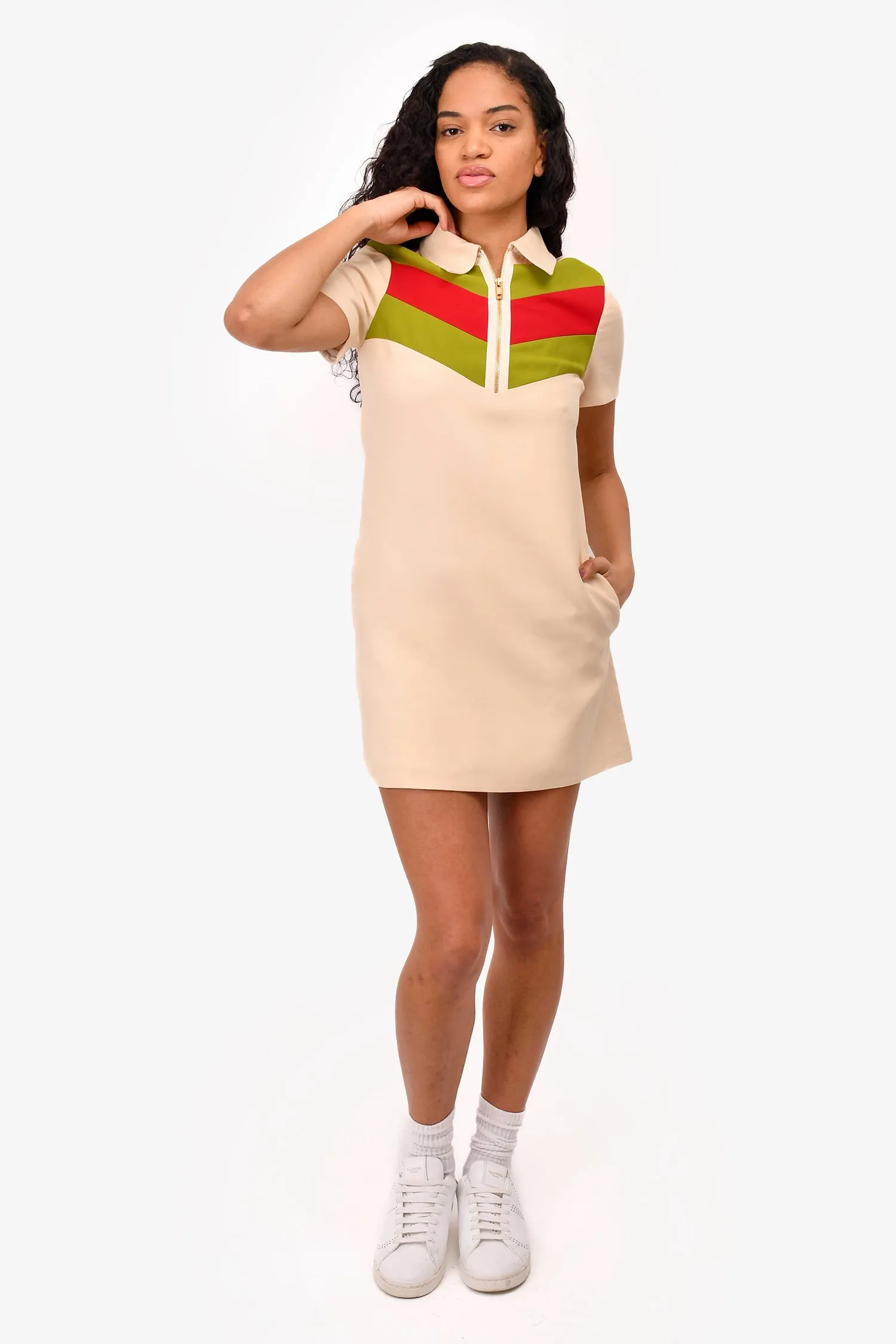 Robe polo rayée chevron crème Gucci avec fermeture 3/4, taille 36