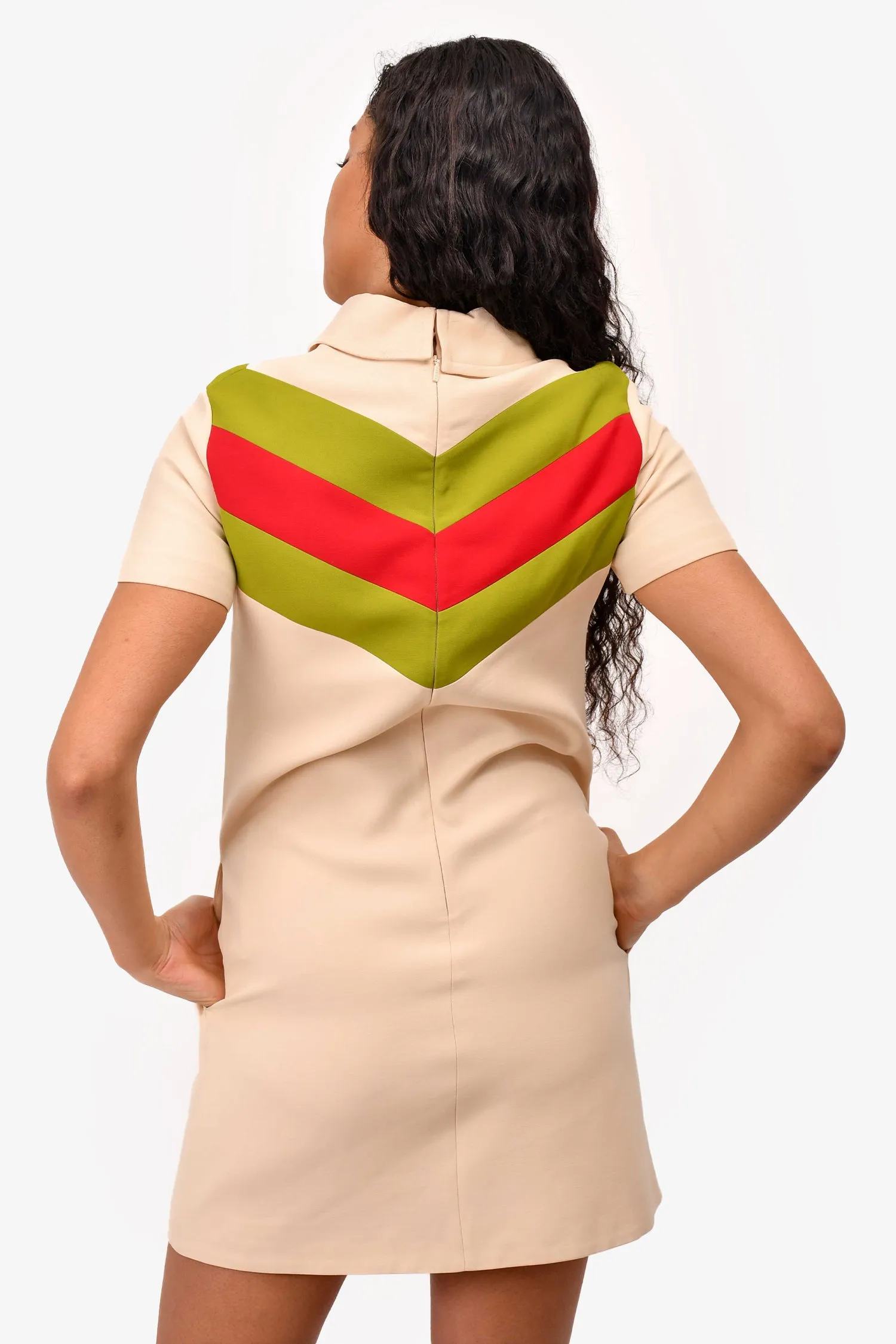 Robe polo rayée chevron crème Gucci avec fermeture 3/4, taille 36
