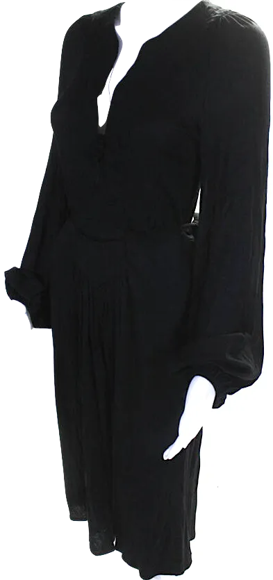Isabel Marant Paris. Robe mi-longue en jersey à manches longues et encolure en V avec ceinture nouée - Noir