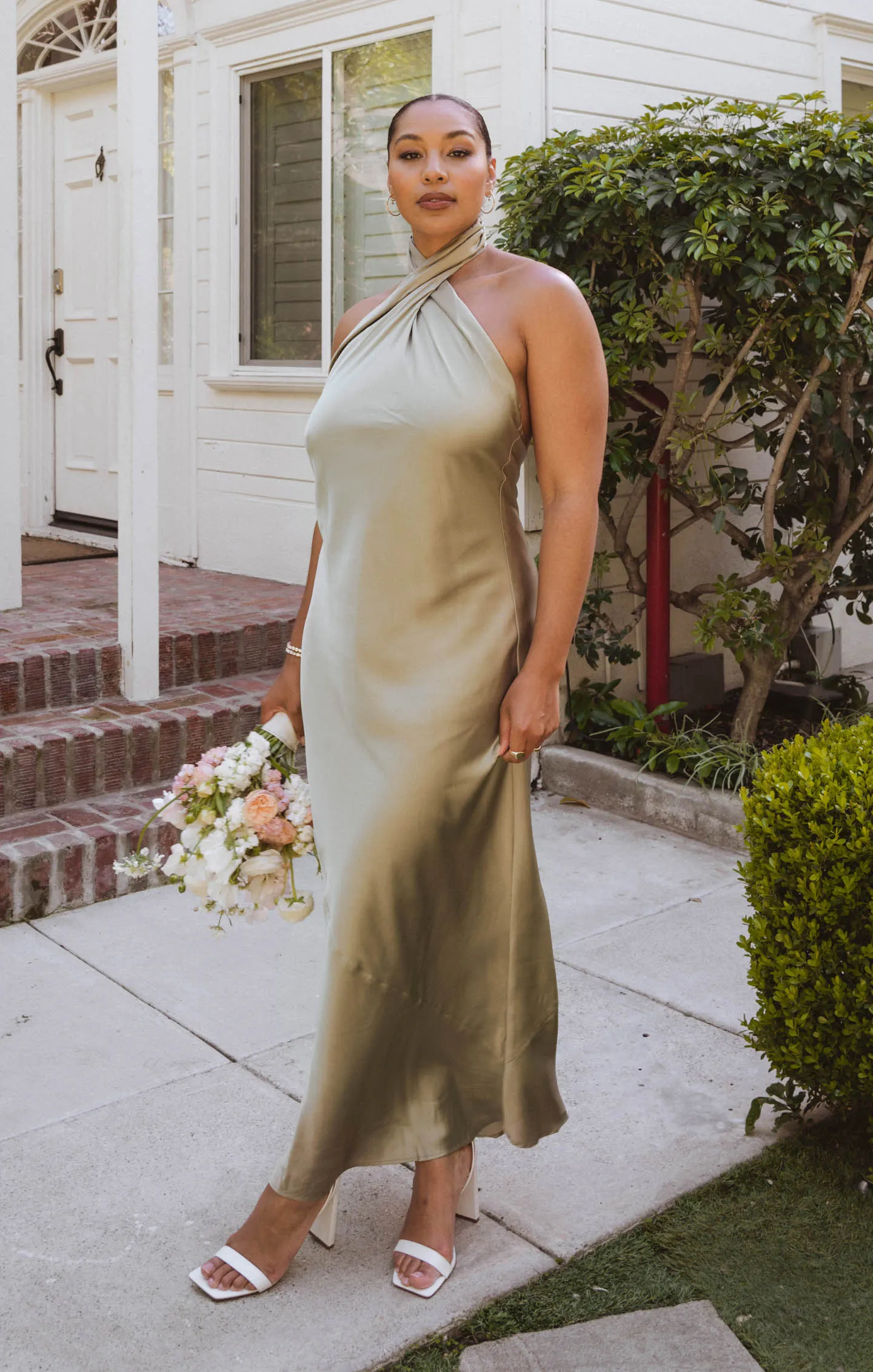 Robe Longue Jasmine Halter ~ Satin Luxe Vert Mousse