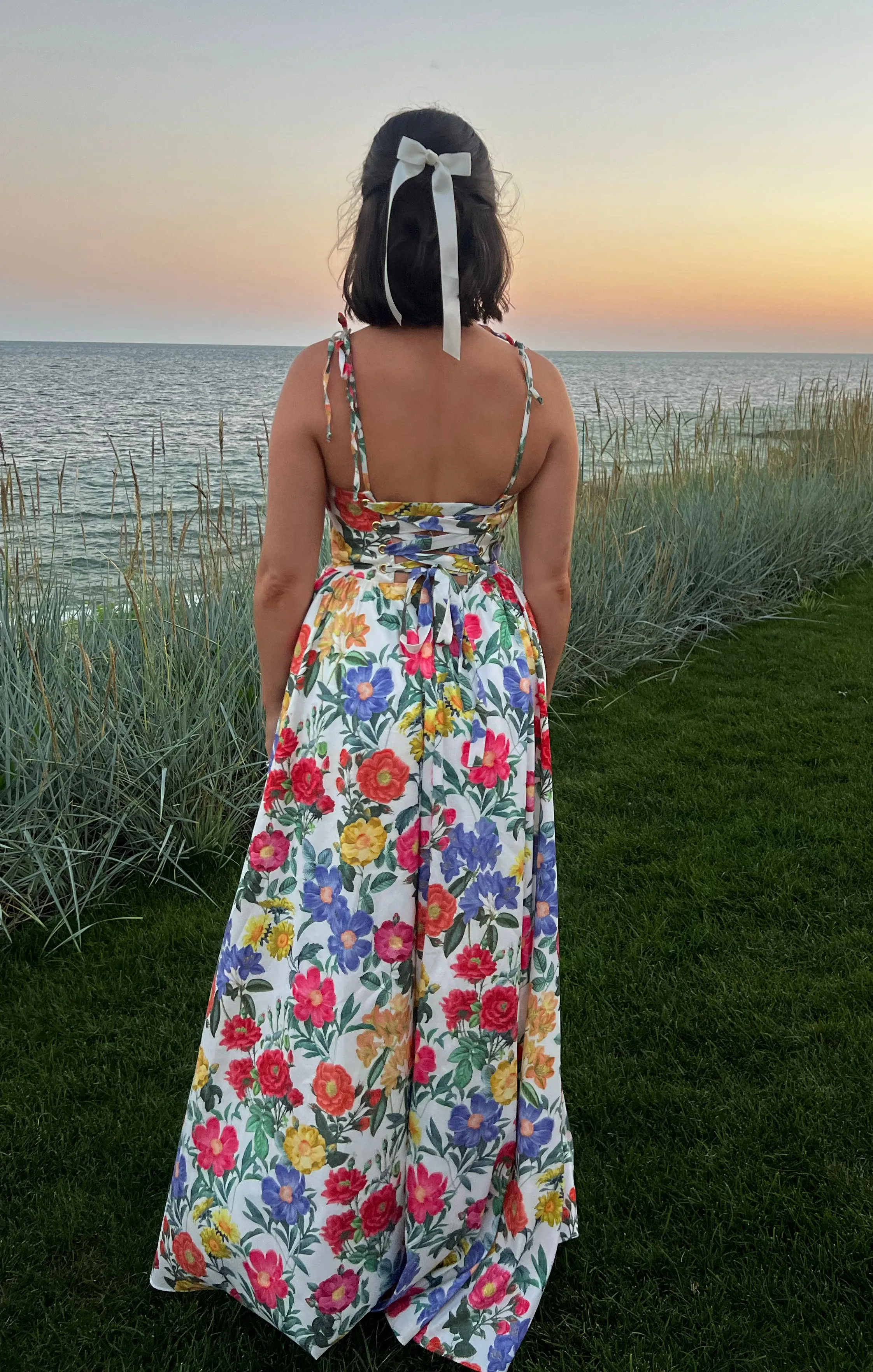 Robe longue Juliet ~ Pivoine charmante en taffetas blanc