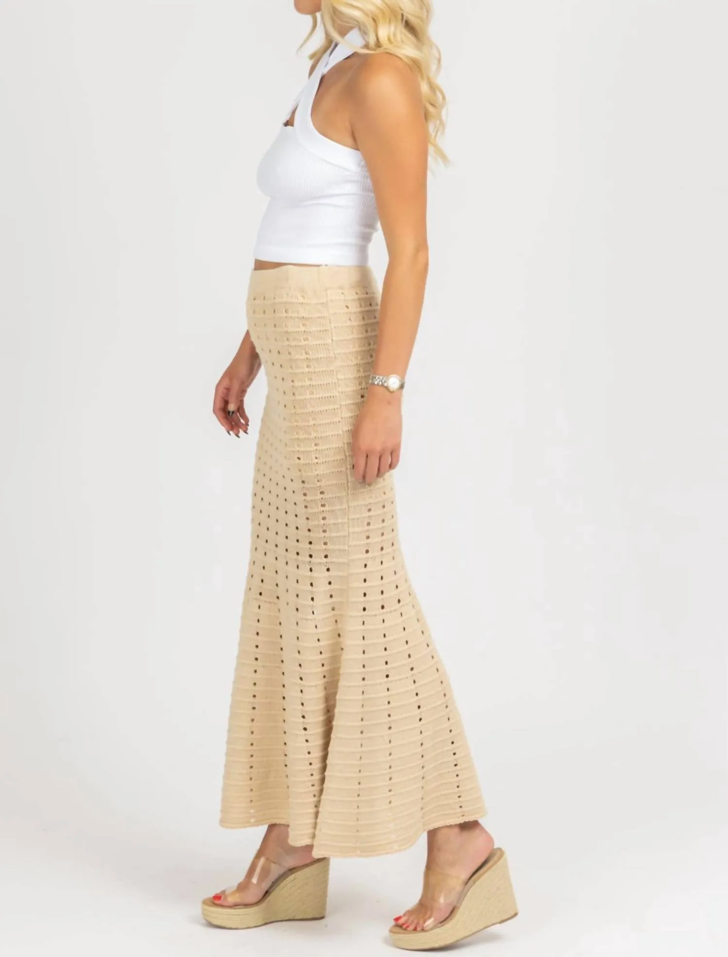 Jupe fendue ajustée et évasée en beige