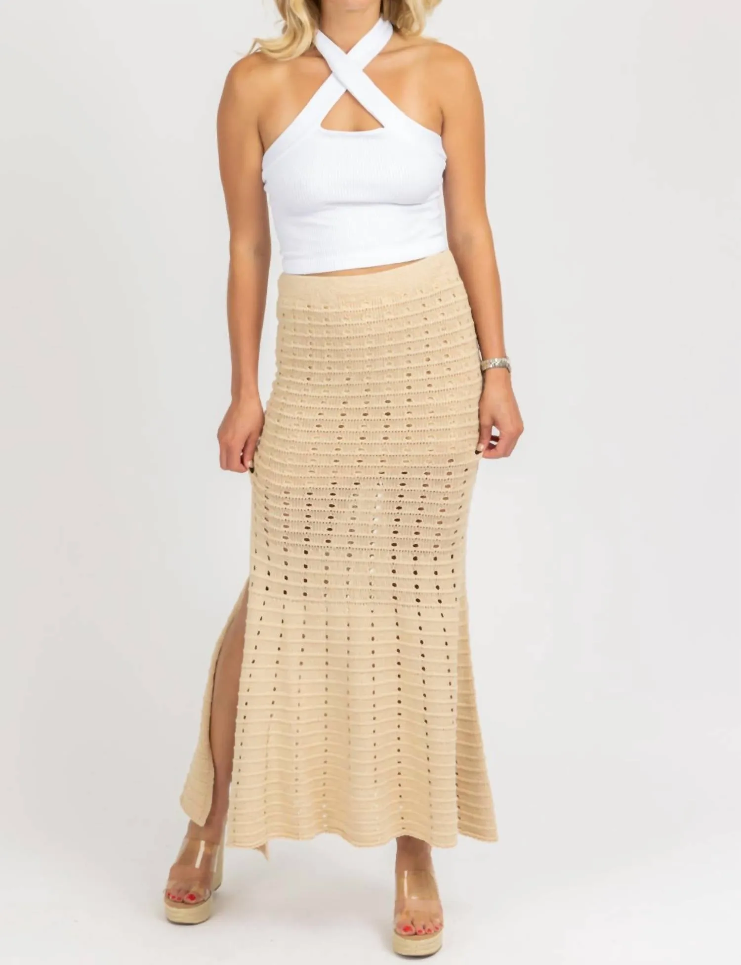 Jupe fendue ajustée et évasée en beige