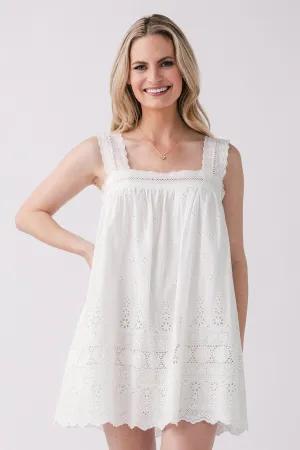 Robe courte Mable à encolure carrée et motifs ajourés