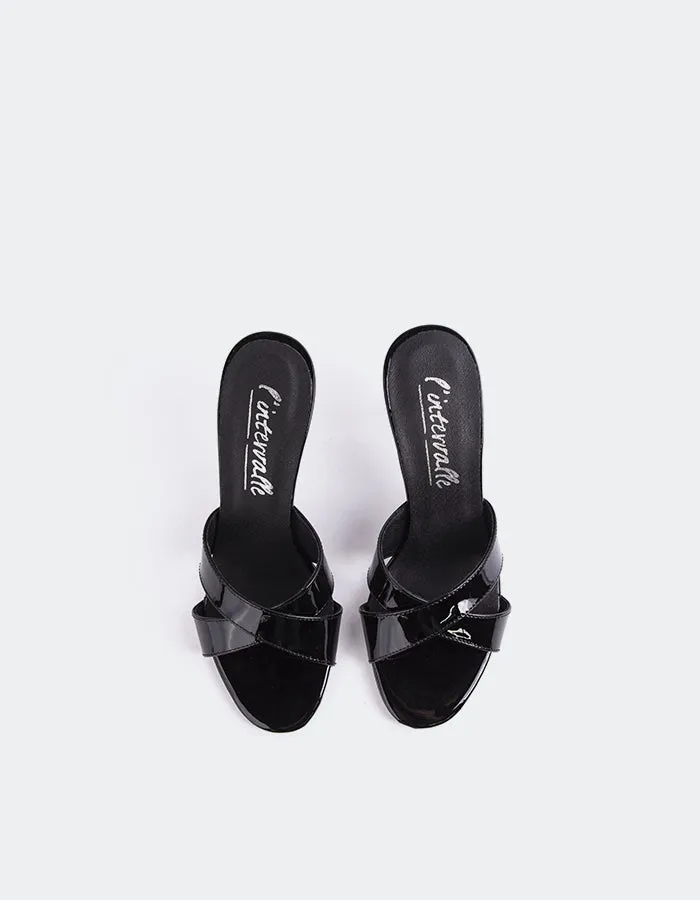 Madonna Noir Verni