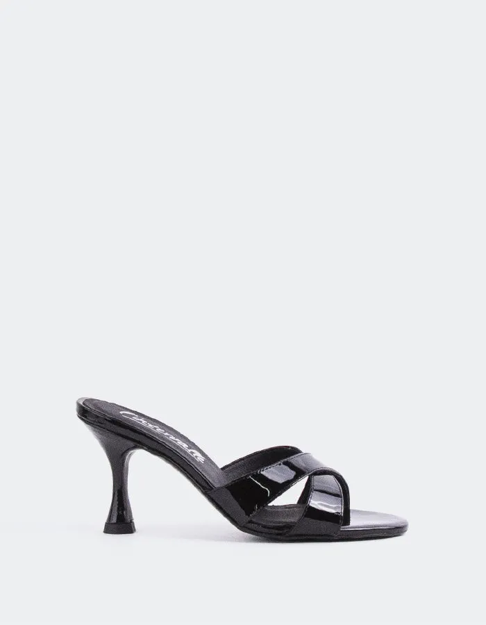 Madonna Noir Verni