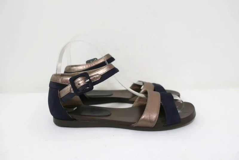 Sandales Marni à bride cheville en cuir bronze et daim marine taille 36.5 à bout ouvert