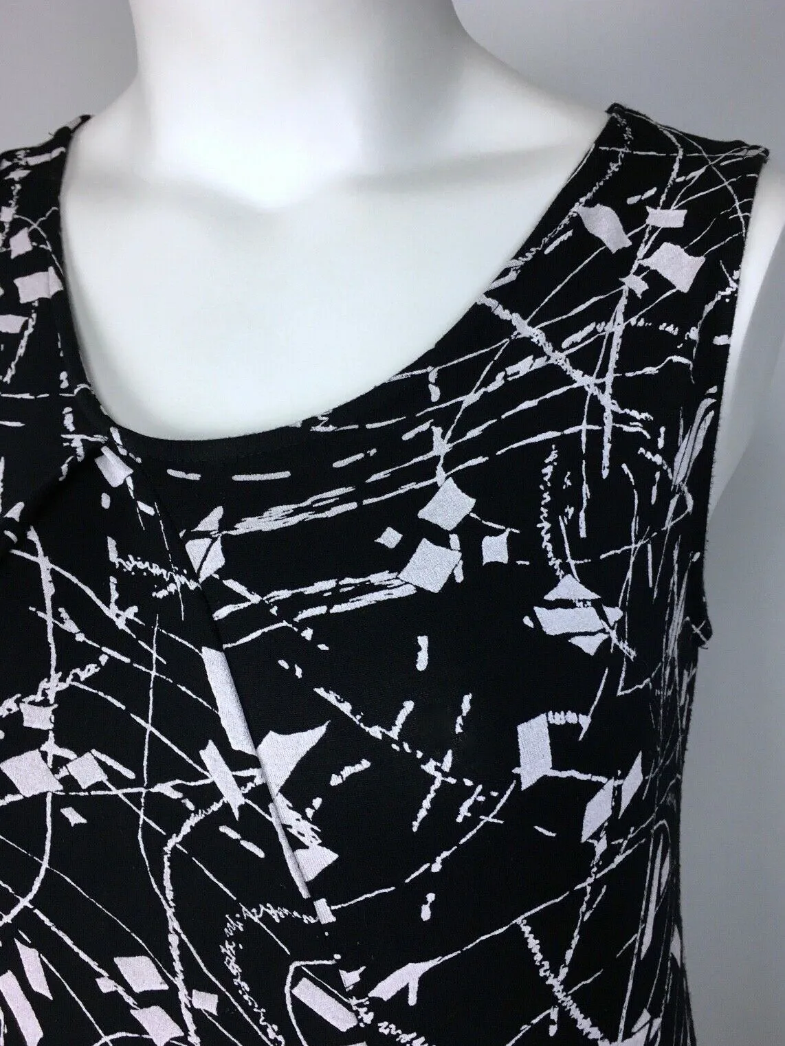 Robe abstraite noir et blanc Matti Mamane Taille 14/16