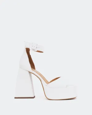 Moore, Cuir Blanc