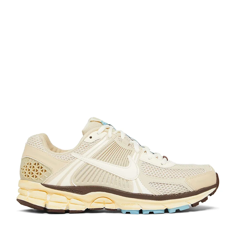 NIKE ZOOM VOMERO 5 FLOCONS D'AVOINE (NOUVEAU)