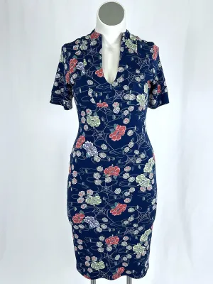 Robe rétro asiatique Pinup Couture Taille 12 en marine et rose à motifs floraux