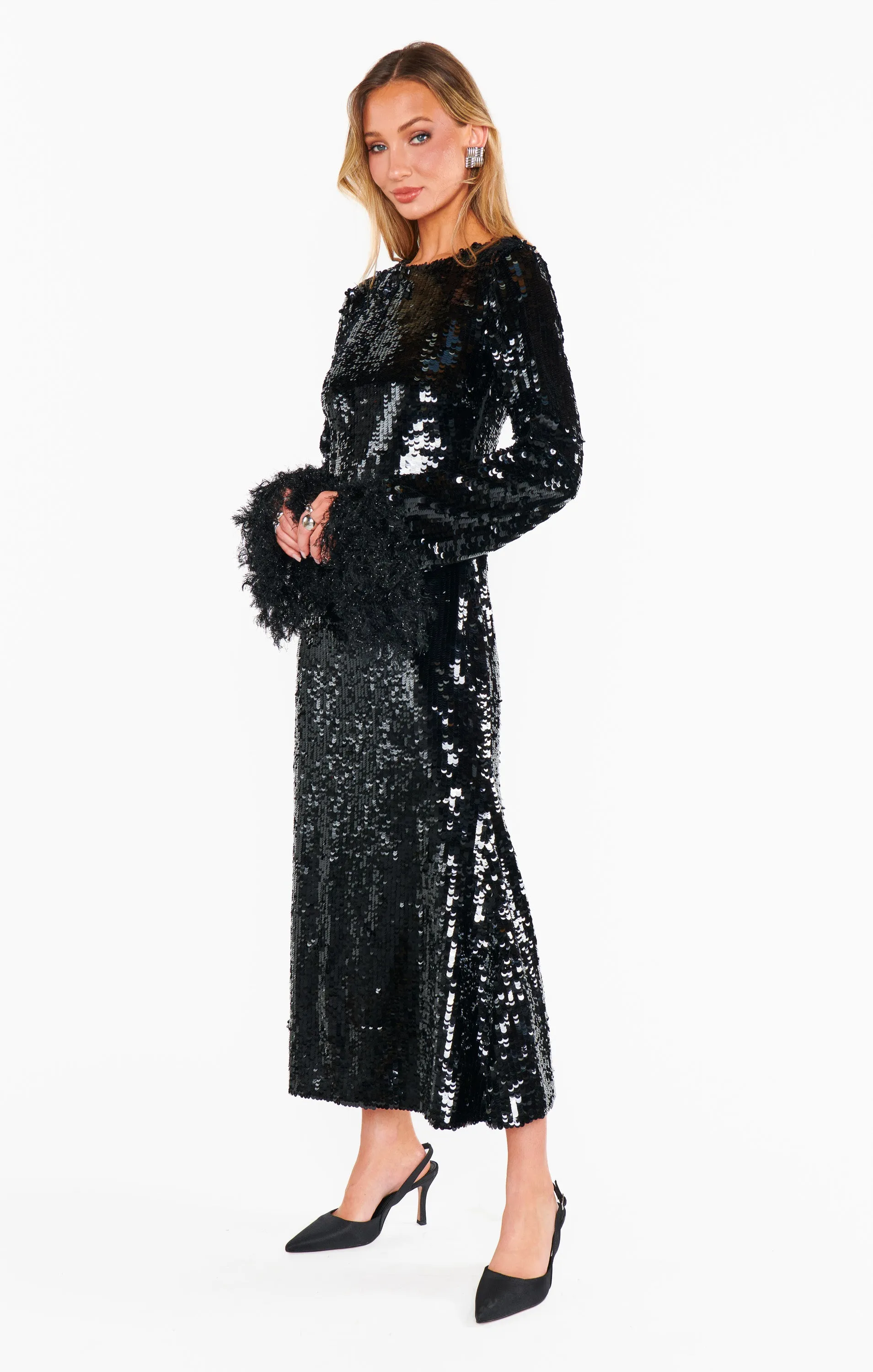 Robe Priscilla ~ Paillettes noires avec franges