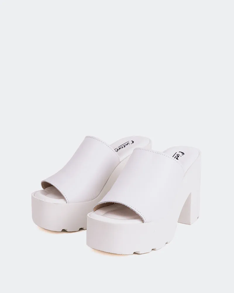 Cuir Blanc Ranchers