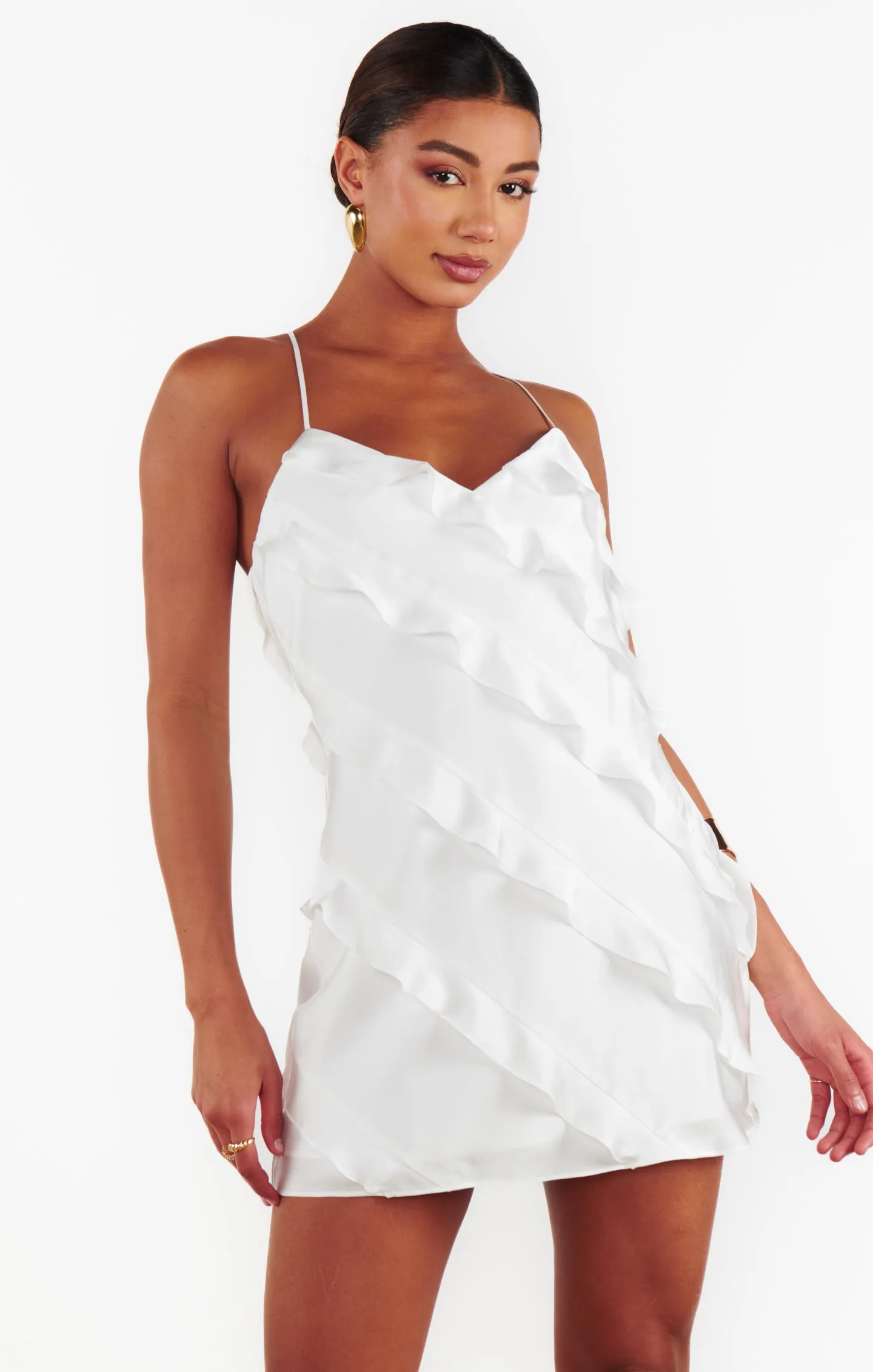 Robe mini à volants romantique ~ Satin luxe ivoire