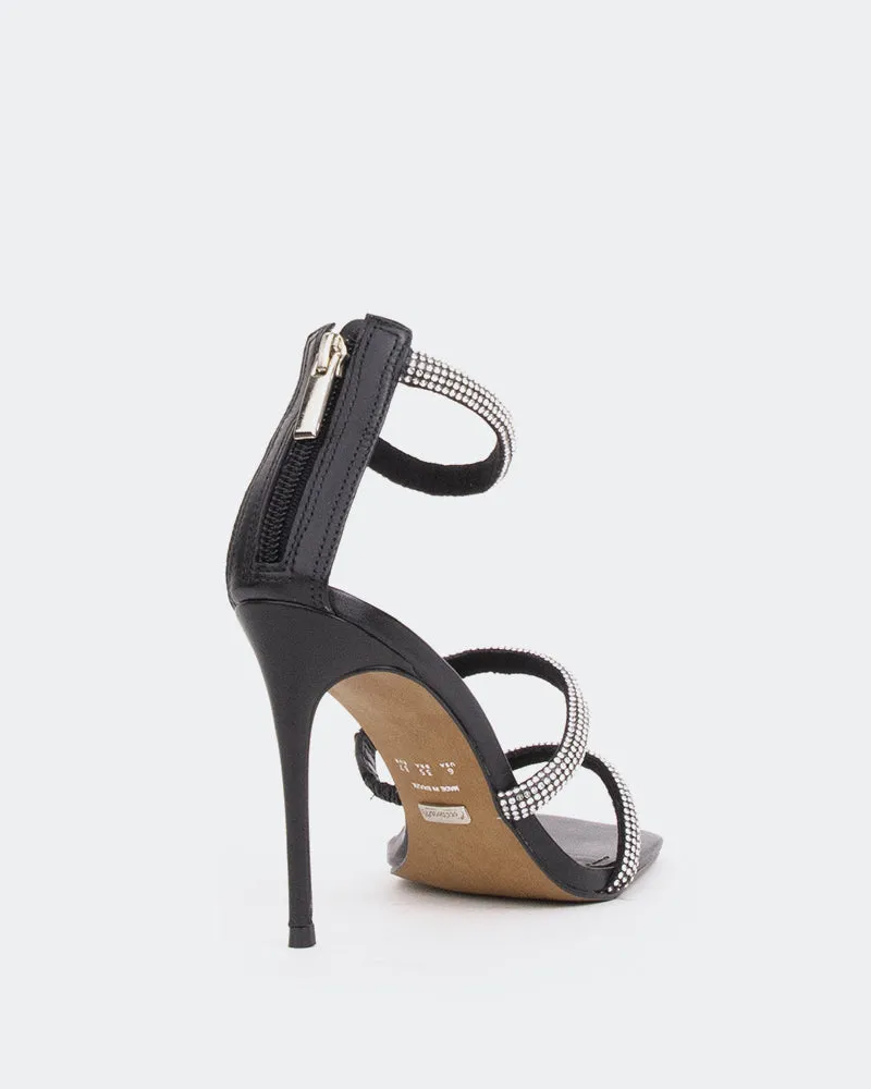 Shamari, Cuir Noir