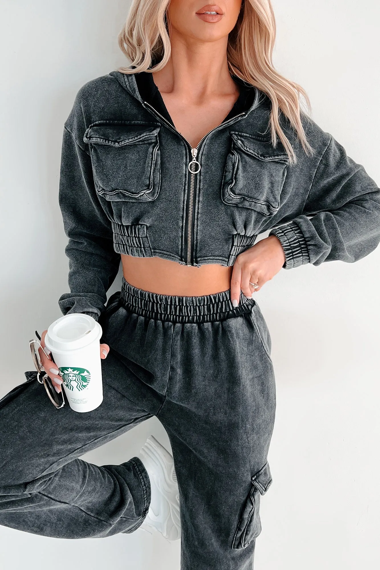Ensemble de sweat à capuche et pantalon en minéral lavé Talk Later (Noir)