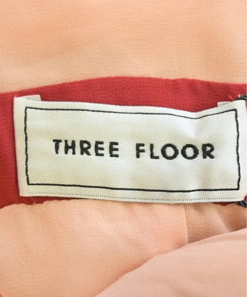ROBES TROIS ÉTAGES