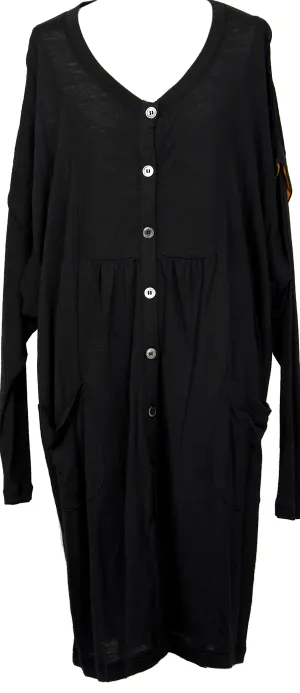 TSUMORI CHISATO JAPAN. NEUF. AVEC ÉTIQUETTES. Robe en laine et rayonne noire à boutons