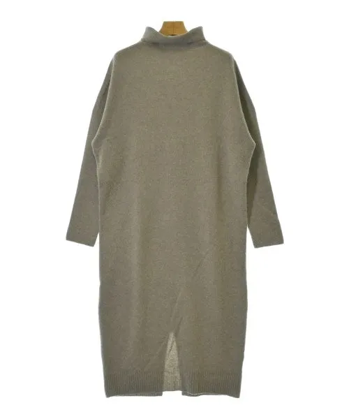 ROBES SANS TITRE