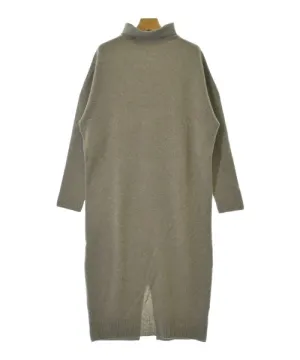ROBES SANS TITRE