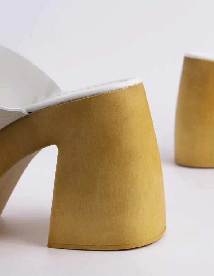 Vyronas Cuir Blanc