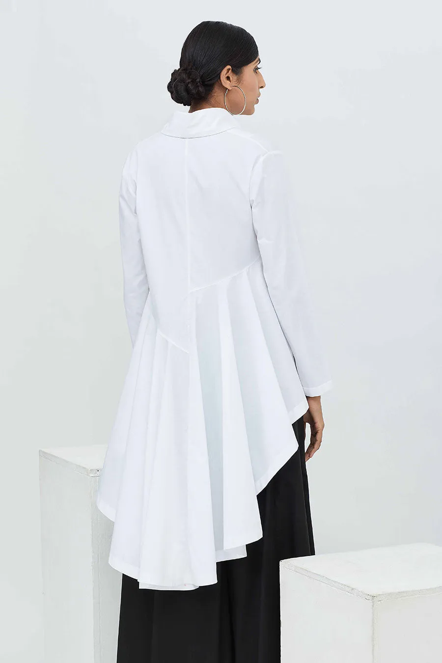Chemise trompette blanche asymétrique
