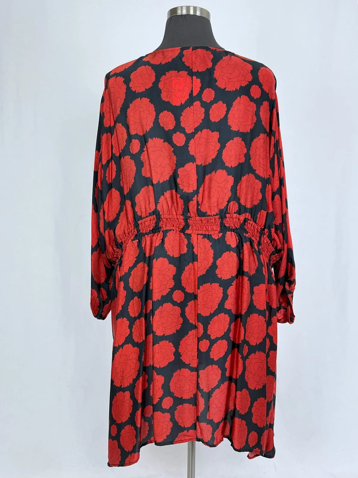 Robe florale noire et rouge Wray Taille 5XL (30W) NEJ