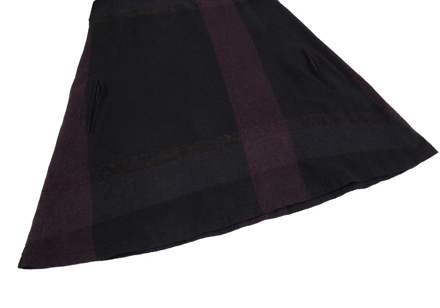 Yohji Yamamoto Japon. Robe évasée en laine et nylon à carreaux noirs Y's